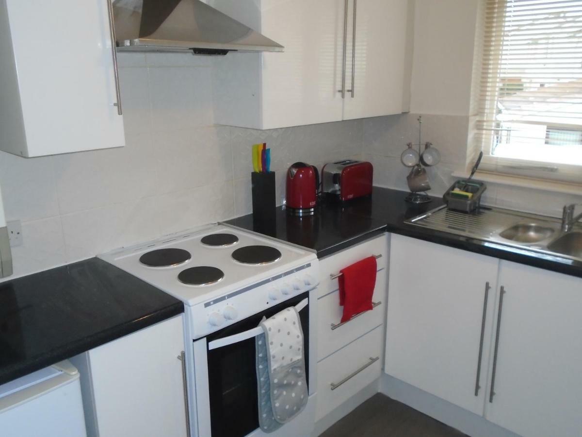 Clydebank Apartment กลาสโกว์ ภายนอก รูปภาพ