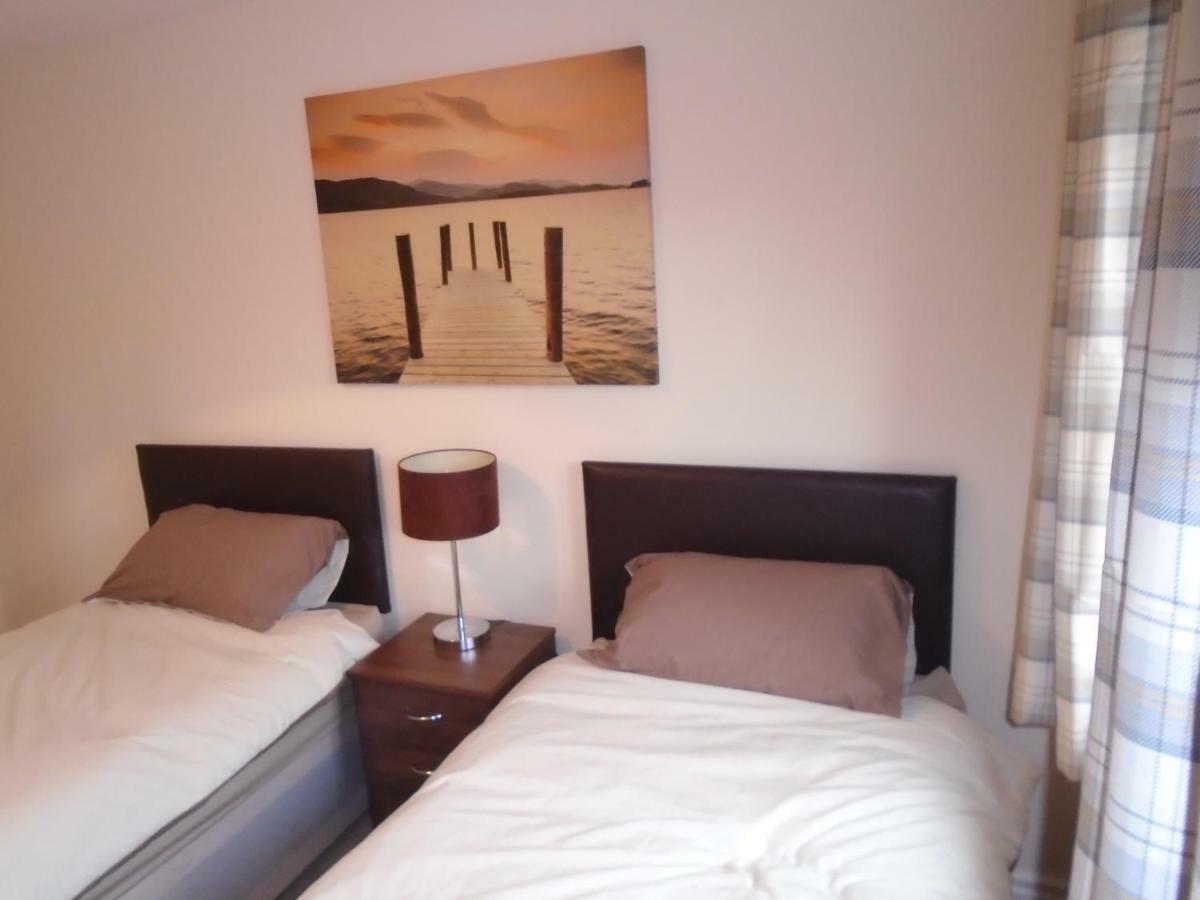 Clydebank Apartment กลาสโกว์ ภายนอก รูปภาพ